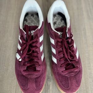 Adidas Women's Burgundy  
HANDBALL SPEZIAL Corduroy Sneakers, size 10